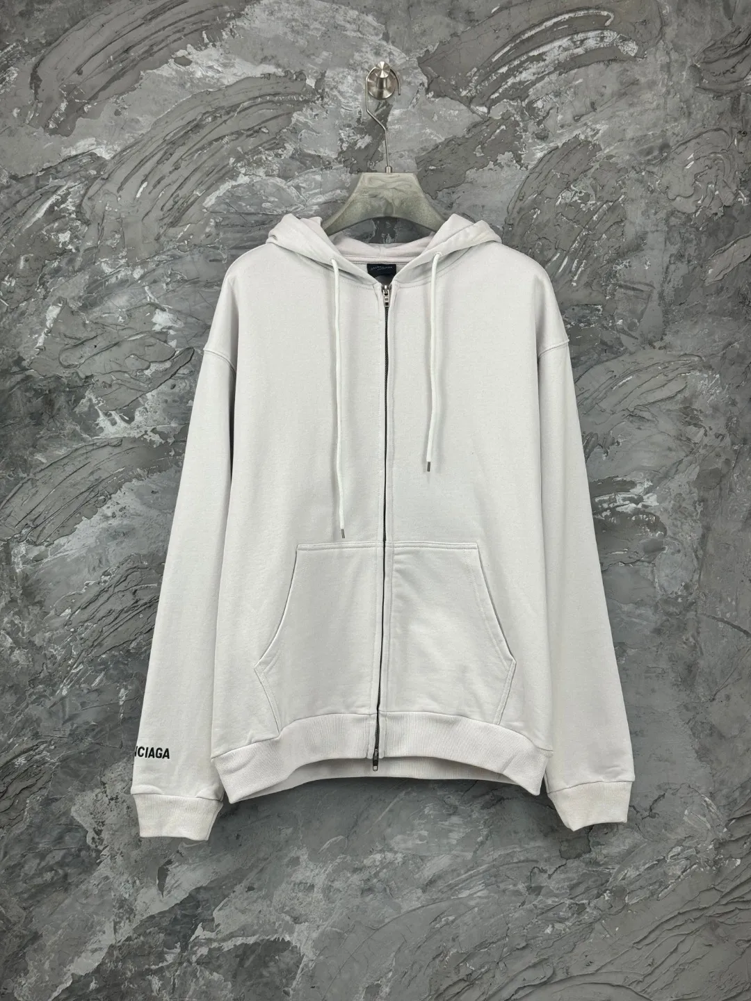 BALENCI*GA hithg there+dripley . . . . . . . 460g . Same Style -Color：Black White Gray -SIZE：Xs S M L 8975#